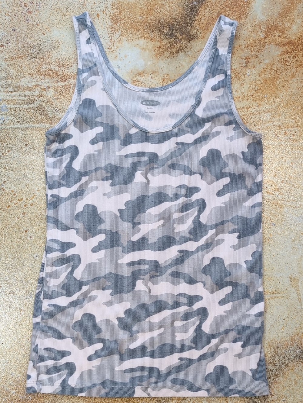 Old Navy Gray & White Camouflage Ribbed Tank Top Size L